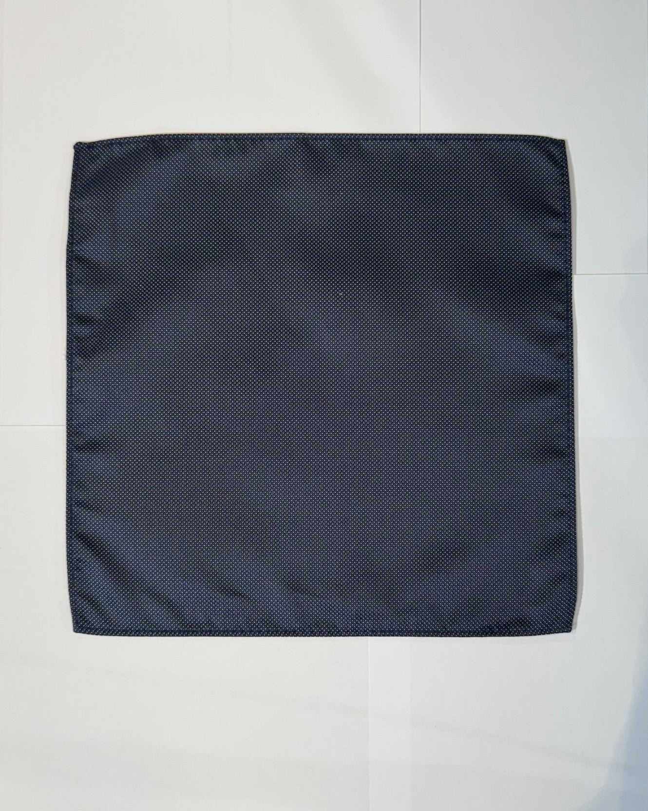 PAÑUELO MARINO ELEGANTE